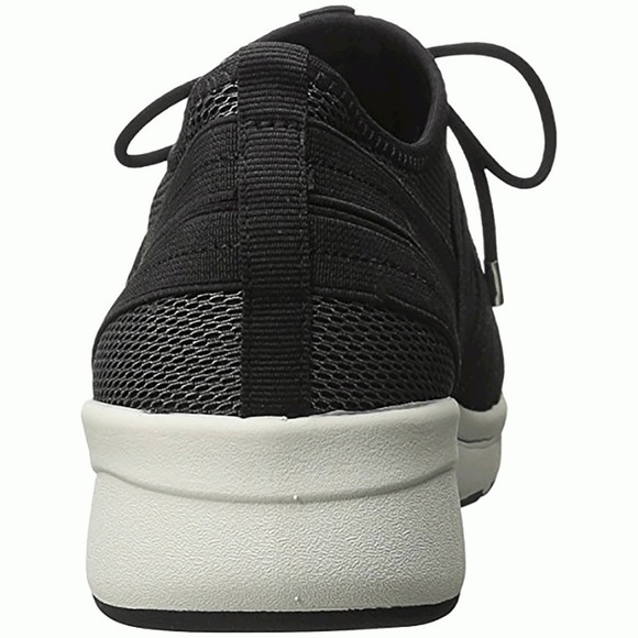 Easy Spirit Illuma Round Toe Canvas Sneaker 7.5M - Picture 3 of 3